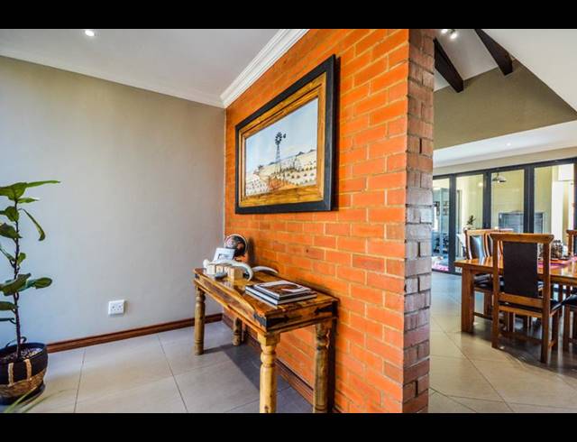 4 BEDROOM HOUSE FOR SALE IN COPPERLEAF ESTATE